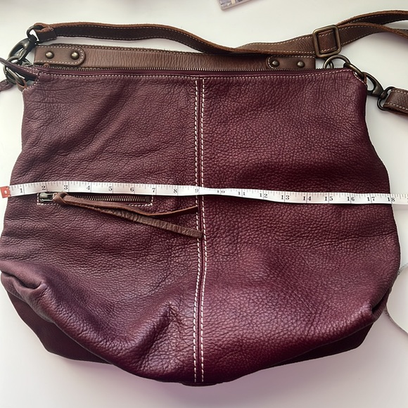 Roots Genuine Leather Large Tote Bag with Crossbody Strap Maroon - Picture 7 of 8